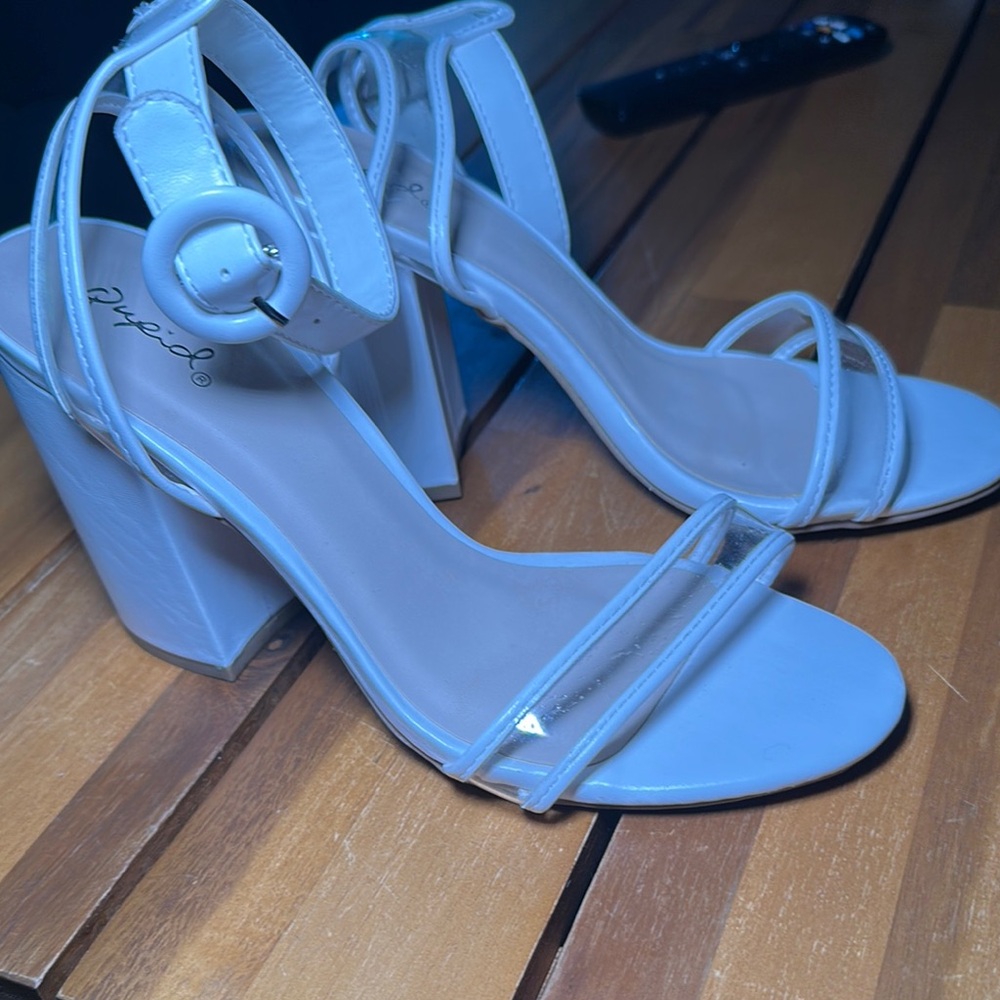 White Strappy Block Heel Sandals - Picture 1 of 10